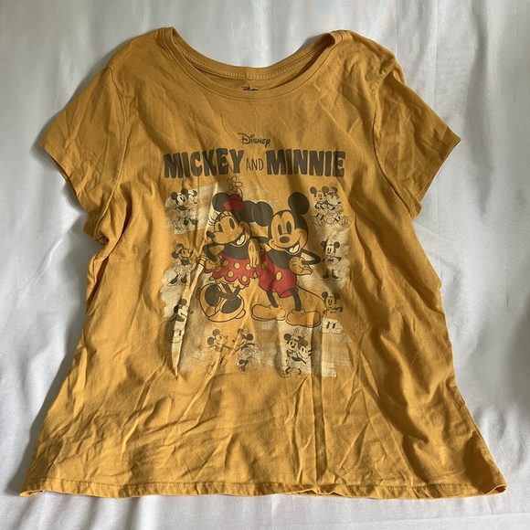 Disney Tops - Disney T-Shirt XXL Gold Ladies Casual Crew Neck Mickey Minnie Cartoon
